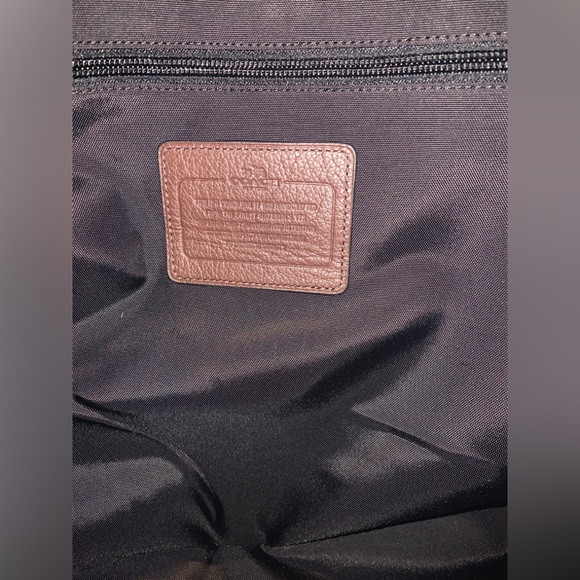 Coach Voyager Signature Travel Bag - Picture 4 of 9